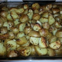 Oven-roasted Crispy Greek Potatoes